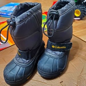 Columbia  boots